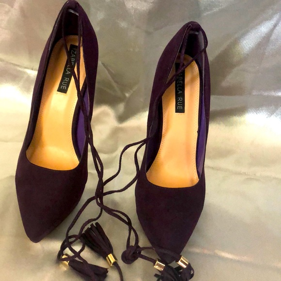 Shoes - Picture 1 of 2